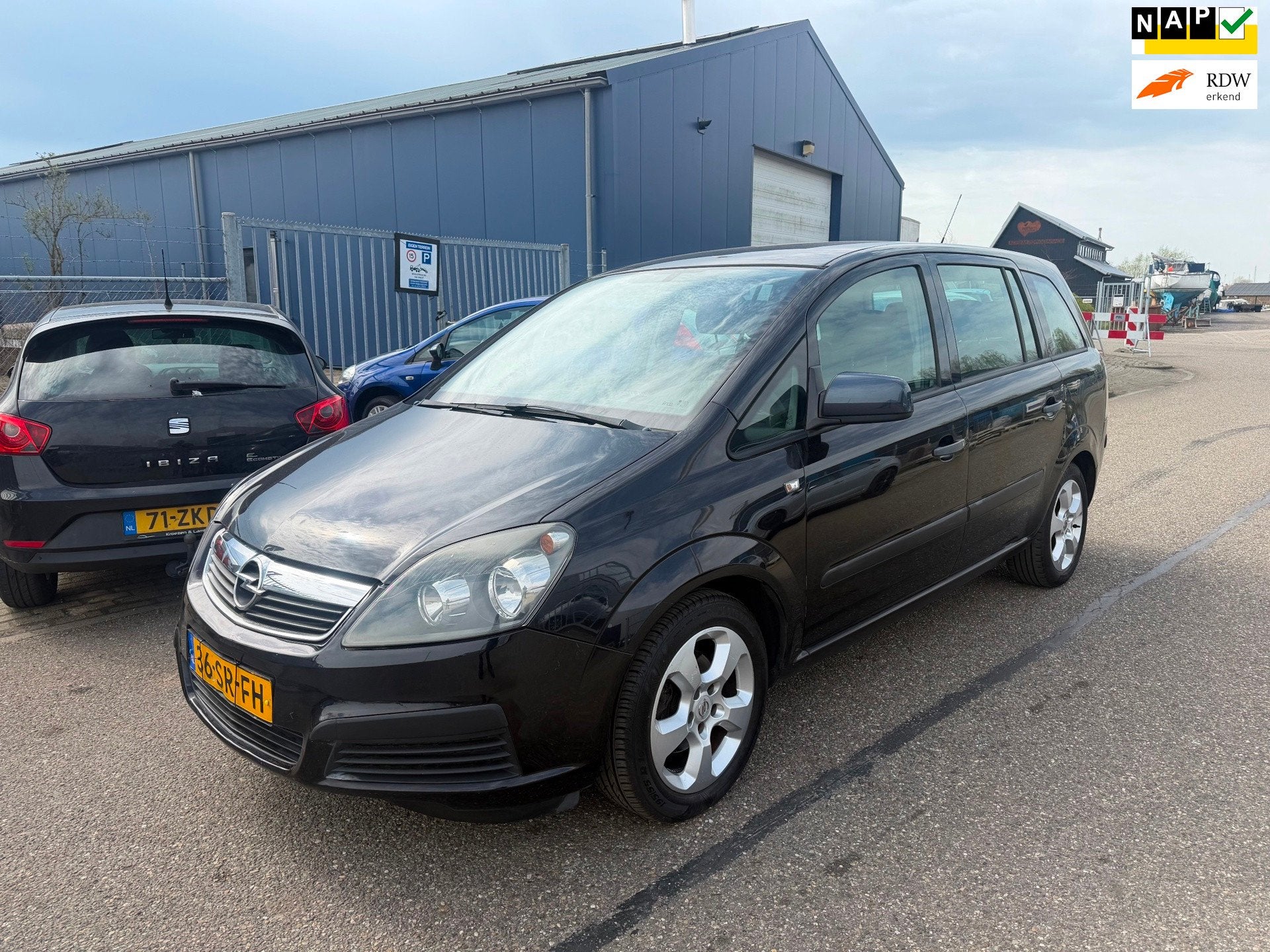 Opel Zafira 1.8 Business / Automaat / 7-pers /, Auto's, Gebruikt, 4 cilinders, Zwart, Origineel Nederlands