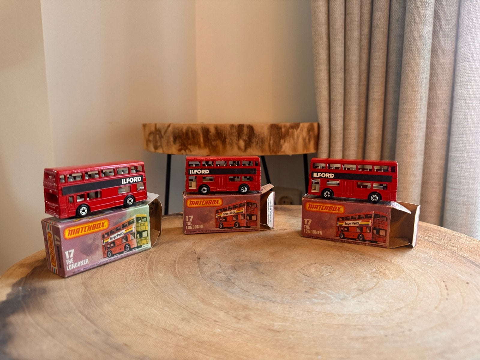 Matchbox The Londoner bussen 3 stuks met doosje, Hobby en Vrije tijd, Modelauto's | 1:87, Ophalen of Verzenden, Gebruikt, Auto