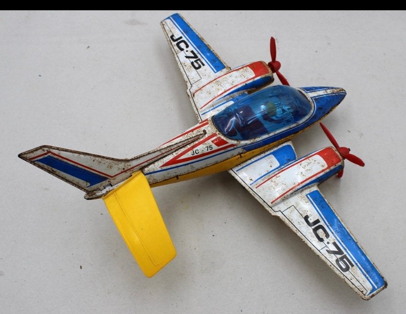 Joustra vliegtuig JC-75  Lengte  z35 cm, Verzenden