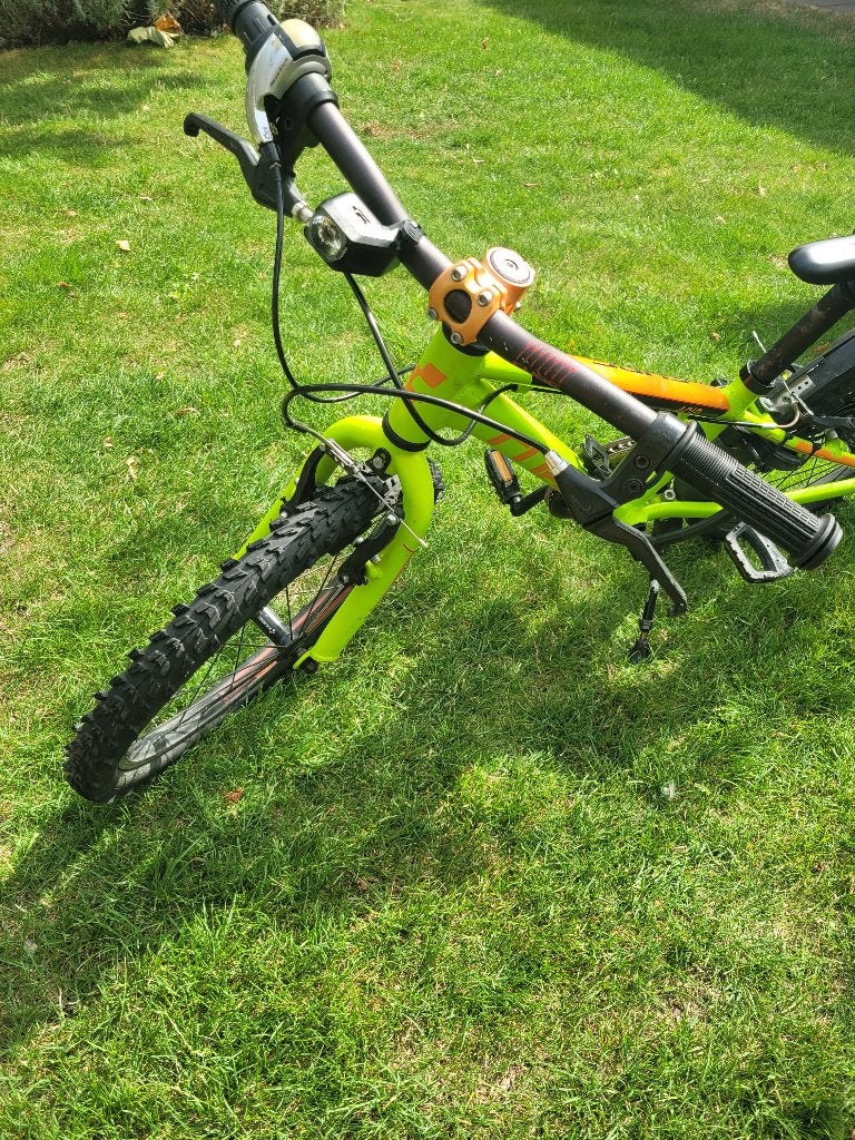 Te koop: stoere mountainbike voor zowel jongen als meisje, Ophalen, 20 inch of meer, Gebruikt, Velgrem