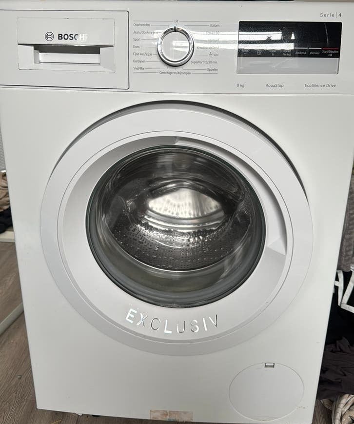Bosch exclusiv serie 4 wasmachine, Ophalen of Verzenden, 1200 tot 1600 toeren, 85 tot 90 cm