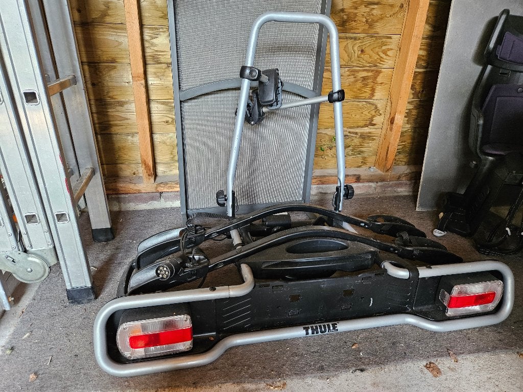 Fietsendrager Thule, Auto diversen, Fietsendragers, Ophalen, 2 fietsen, Zo goed als nieuw, Trekhaakdrager