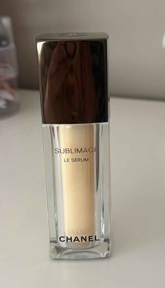 Chanel Sublimage Le Serum 30ml, Ophalen of Verzenden, Nieuw, Gehele gezicht, Verzorging