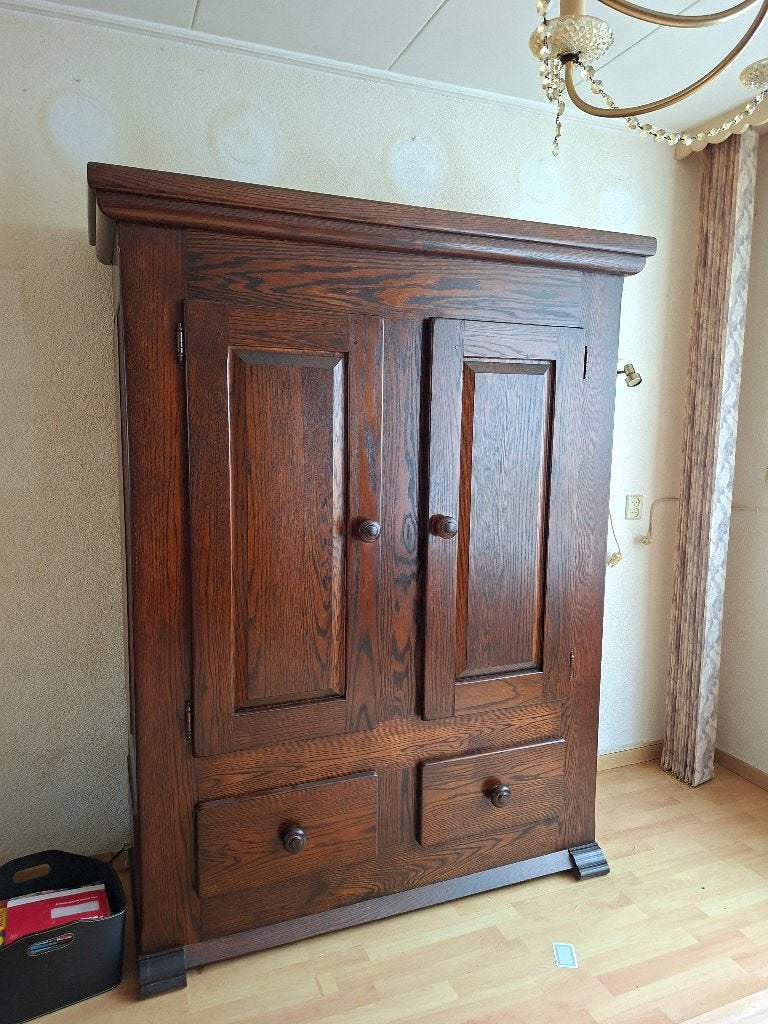 Eethoek en wandmeubel, Ophalen, Gebruikt, Donker eiken, 4 tot 6 stoelen