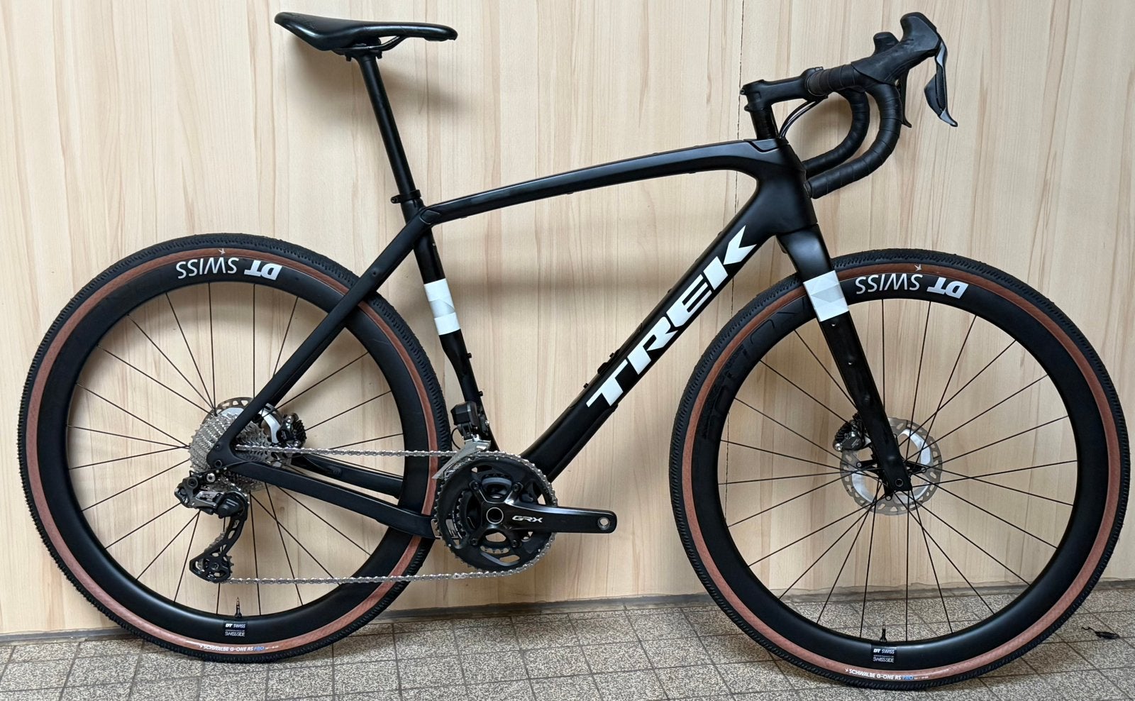 Trek Checkpoint – Shimano GRX Di2 | DT Swiss Carbon |, 28 inch, Carbon, Zo goed als nieuw, Meer dan 20 versnellingen