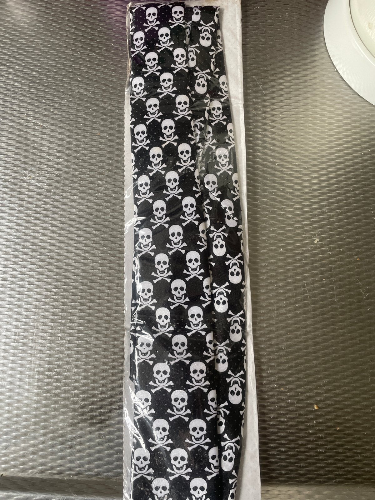 Nieuwe stropdas met doodshoofdprint - Zwart/Wit, Ophalen of Verzenden, Zo goed als nieuw, Zwart, Met patroon