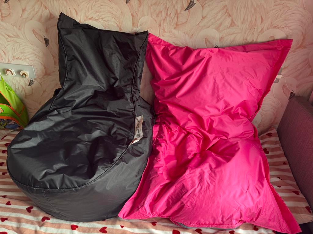 2x zitzak zwart en roze zsm ophalen., Ophalen of Verzenden, Zo goed als nieuw, Zitzak