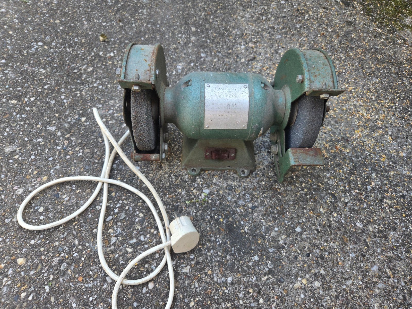 kinzo slijpmachine, Ophalen of Verzenden, Gebruikt, Minder dan 700 watt, Werkbankslijpmachine