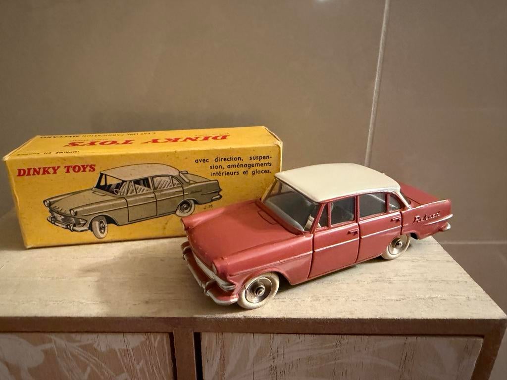 Dinky Toys France Opel Rekord 1/43 Nieuw in Verpakking, C, Nieuw, Dinky Toys, Ophalen of Verzenden