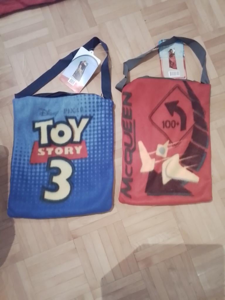 Nieuwe Disney Cars & Toy Story 3 kinderslaapzakken (2x), Ophalen of Verzenden, Nieuw