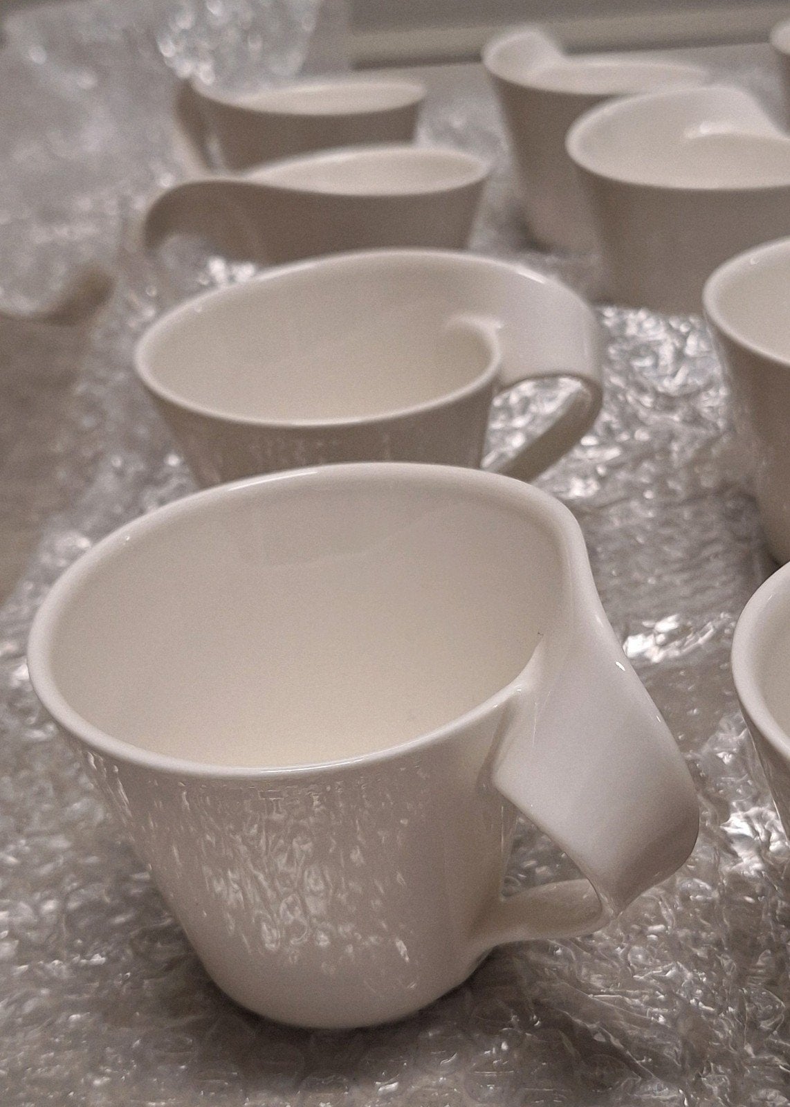 15x Villeroy Boch New wave kopjes. Nieuw design NewWave, Nieuw, Ophalen of Verzenden, Overige stijlen, Kop(pen) en/of Schotel(s)