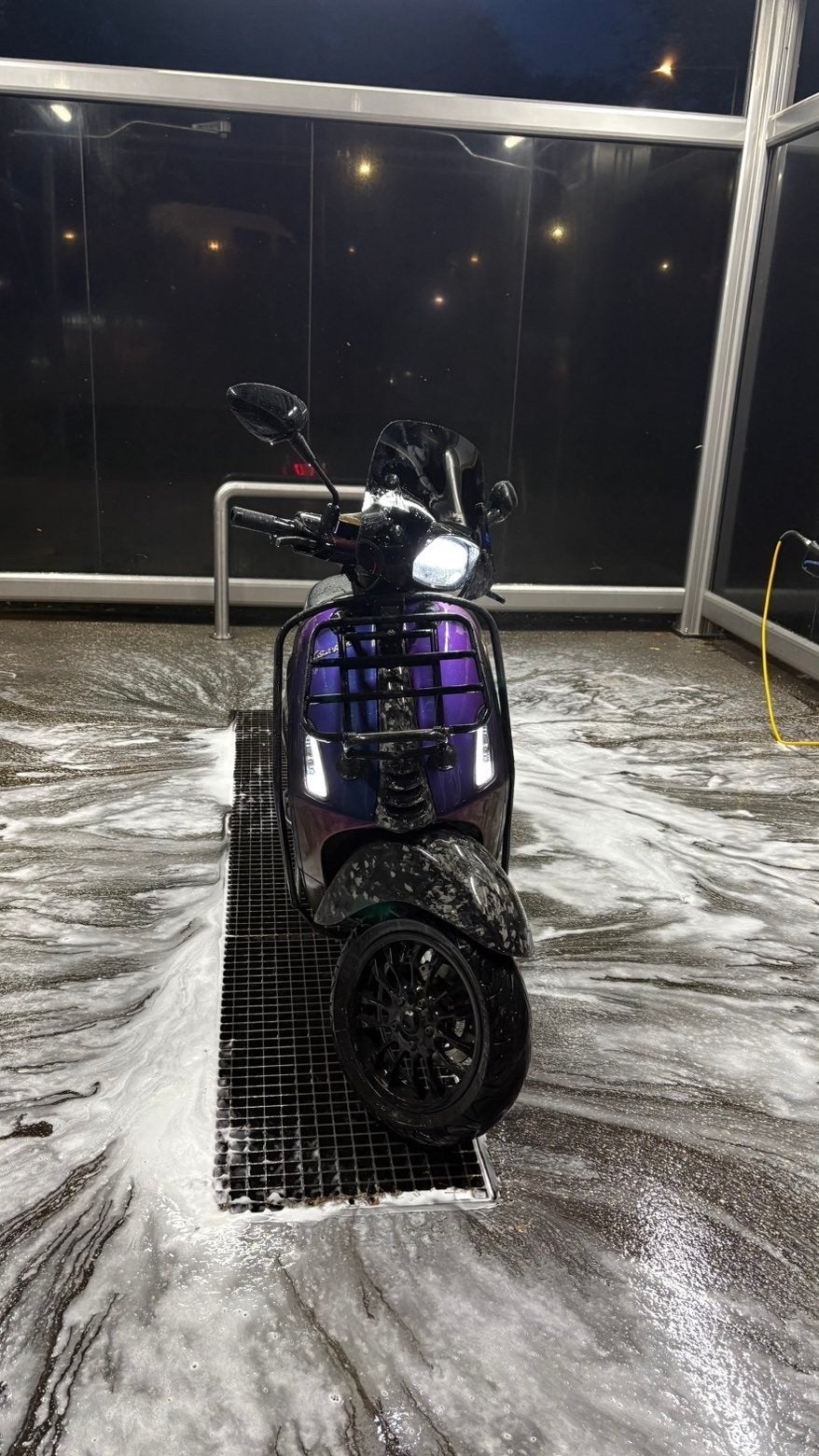 Vespa Sprint 2019 – Chameleon kleur | Malossi 50 CC | Carbon, Fietsen en Brommers, Ophalen, Maximaal 45 km/u, Vespa S, Zo goed als nieuw