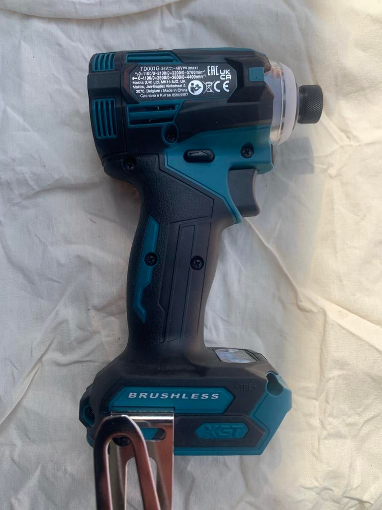 MAKITA TD001G , XGT 40 v slagschroef, Ophalen of Verzenden, Nieuw, Boor- en Schroefmachine