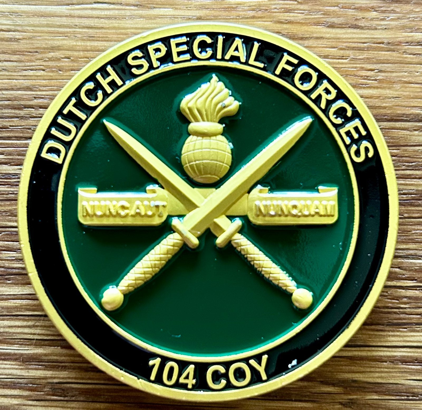 Coin Korps Commandotroepen 104 COY NR 278 uit overzicht, Ophalen of Verzenden, Landmacht, Nederland, Embleem of Badge