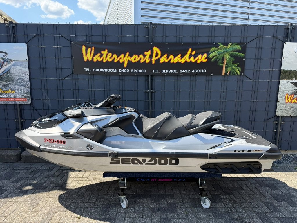 Sea-Doo GTX 300, Gebruikt, Benzine, 200 pk of meer