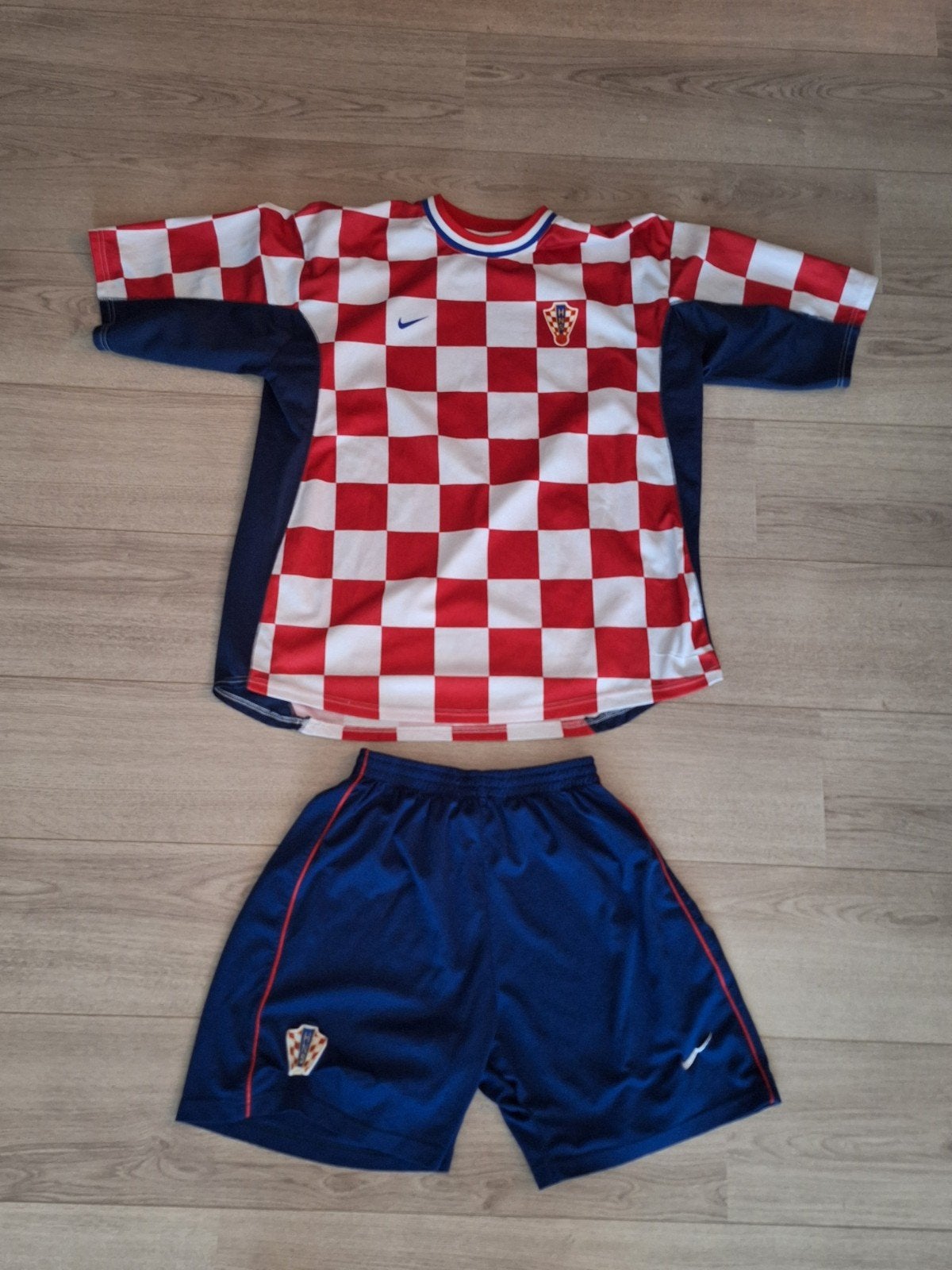 Kroatië thuistenue shirt en broekje maat XX Nike uit 2001, Groter dan maat XL, Ophalen of Verzenden, Gebruikt, Set