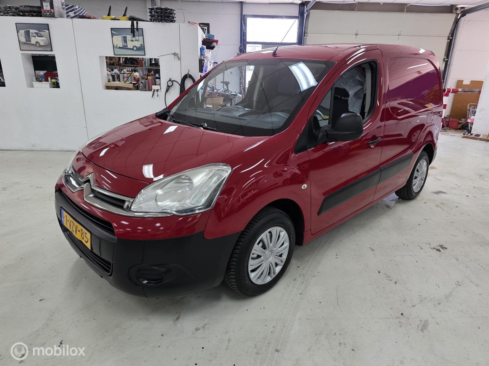 Citroen Berlingo 1.6 HDI 500 Airco cruise, Auto's, Bestelauto's, Euro 5, Gebruikt, Citroën, Origineel Nederlands