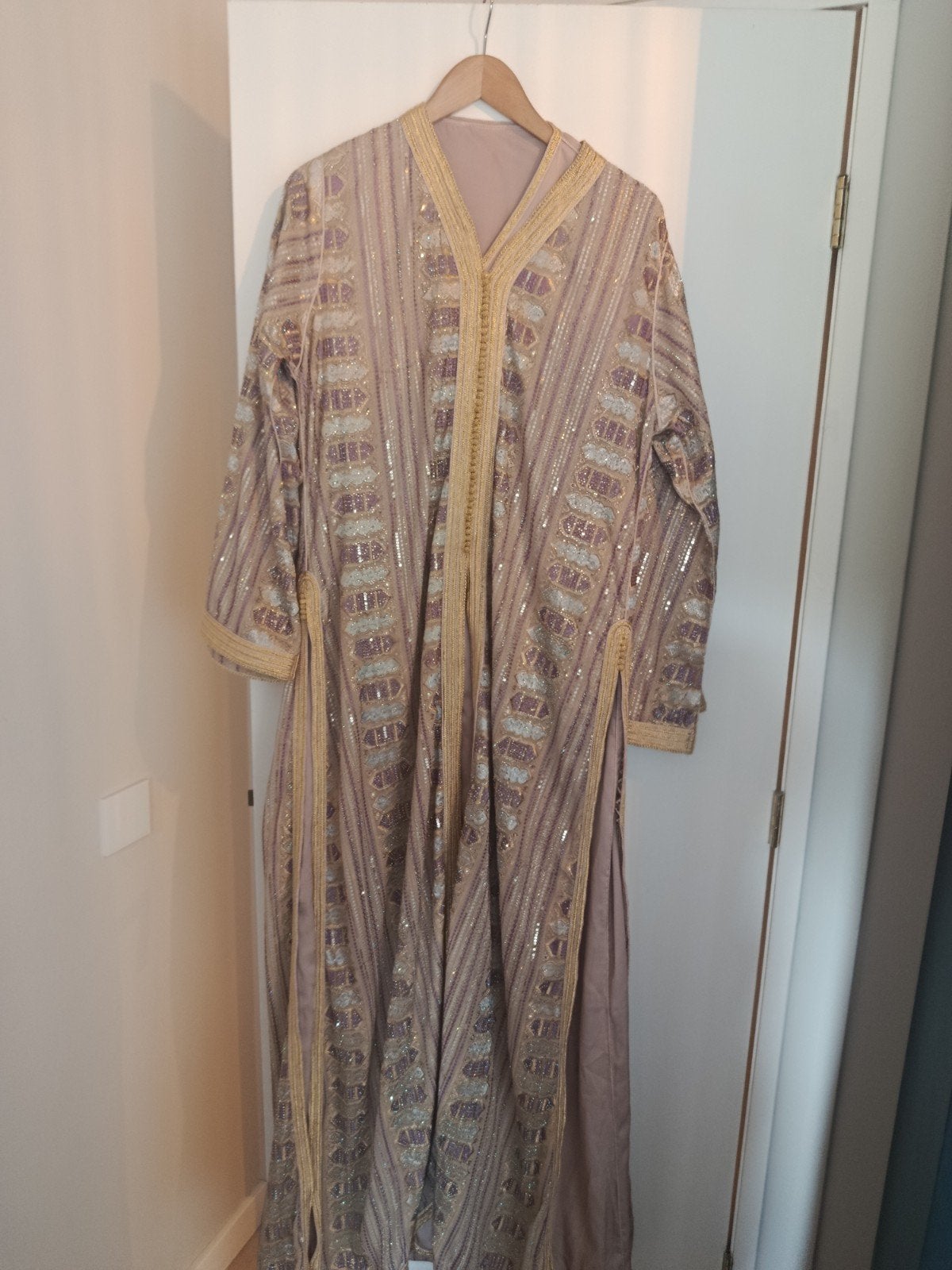 Elegante Takchita - Slechts 1x Gedragen, Maat 38/40 (M), Overige typen, Overige kleuren, Ophalen of Verzenden