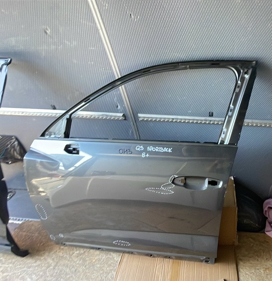 Audi q3 83A Portier deur links voor, Ophalen of Verzenden