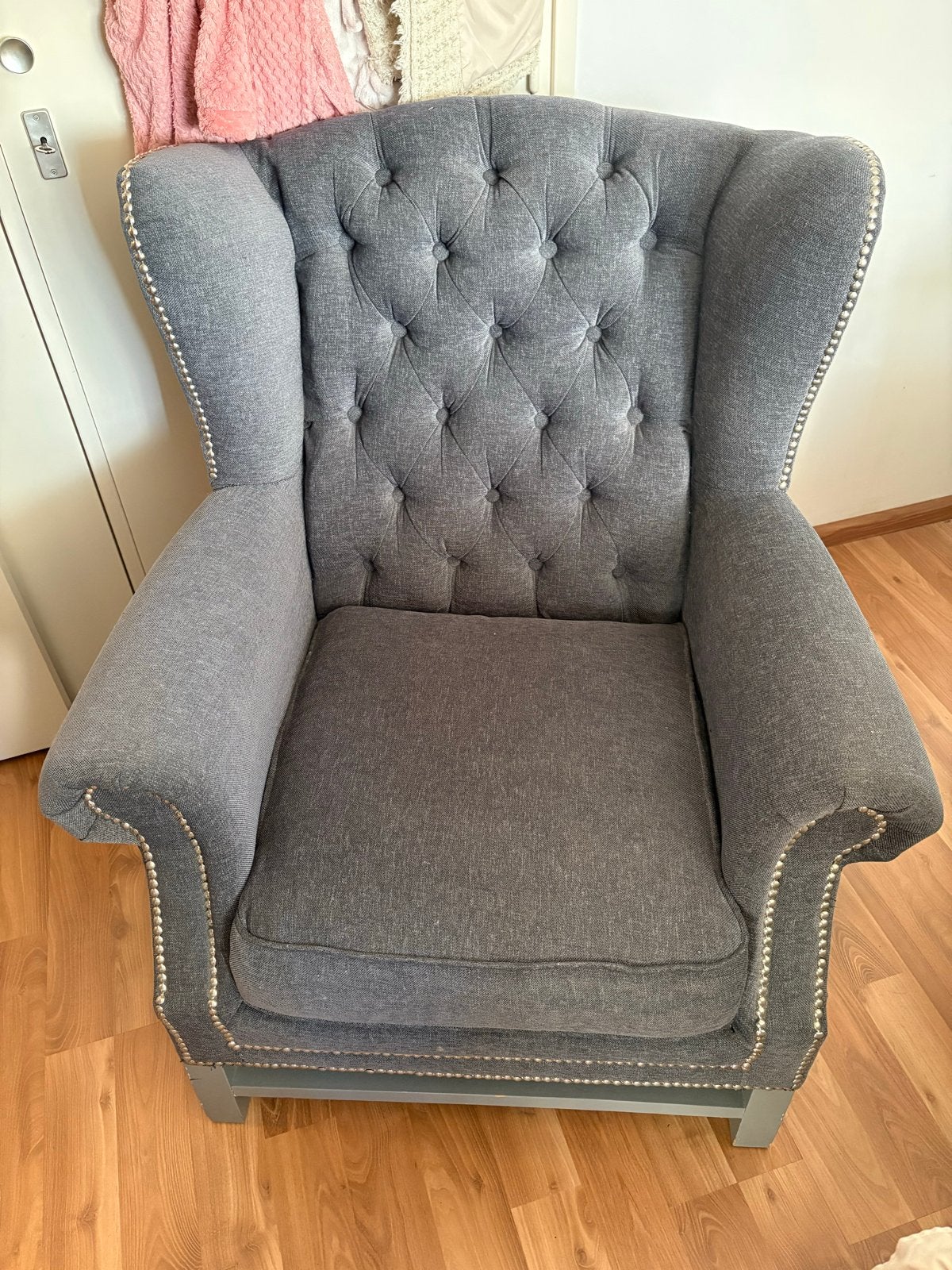 Grijze oorfauteuil, Huis en Inrichting, Ophalen, Minder dan 75 cm, Zo goed als nieuw, 75 tot 100 cm