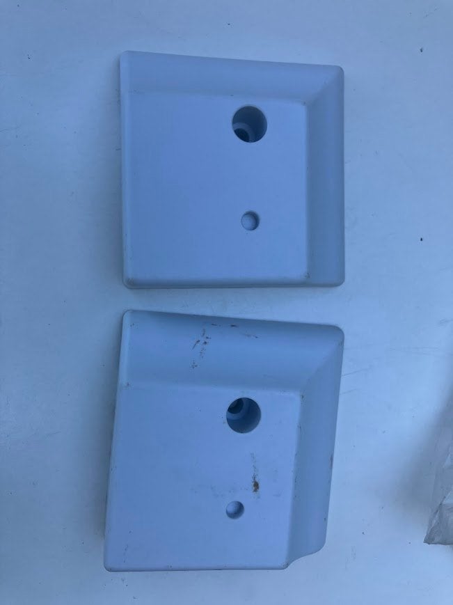 Gratis: 2x IKEA BRUSALI Kastpotten (nummer 123727), Ophalen
