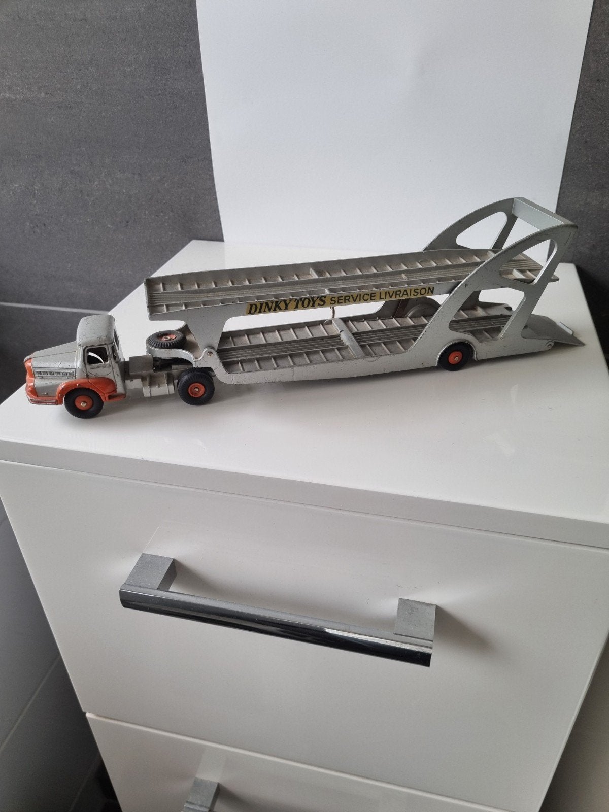 dinky toys, Hobby en Vrije tijd, Modelauto's | 1:43, Ophalen of Verzenden, Auto, Dinky Toys