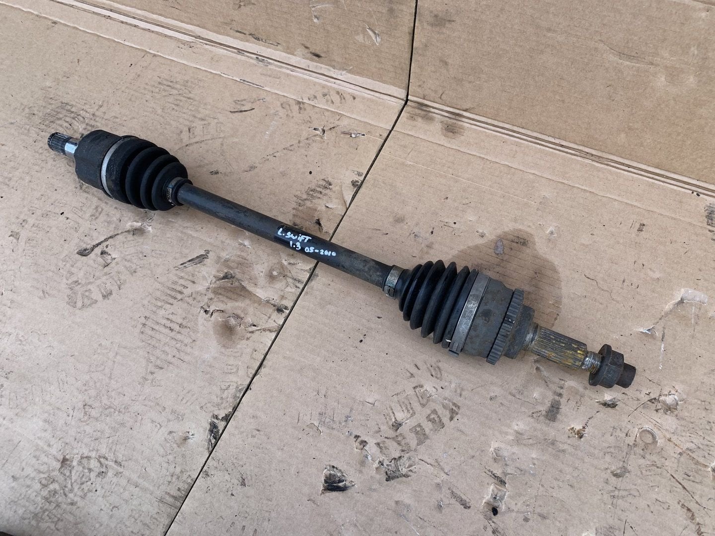 aandrijfas links suzuki swift 1.3 2005 tot 2010 met ABS, Gebruikt, -, -, Ophalen of Verzenden