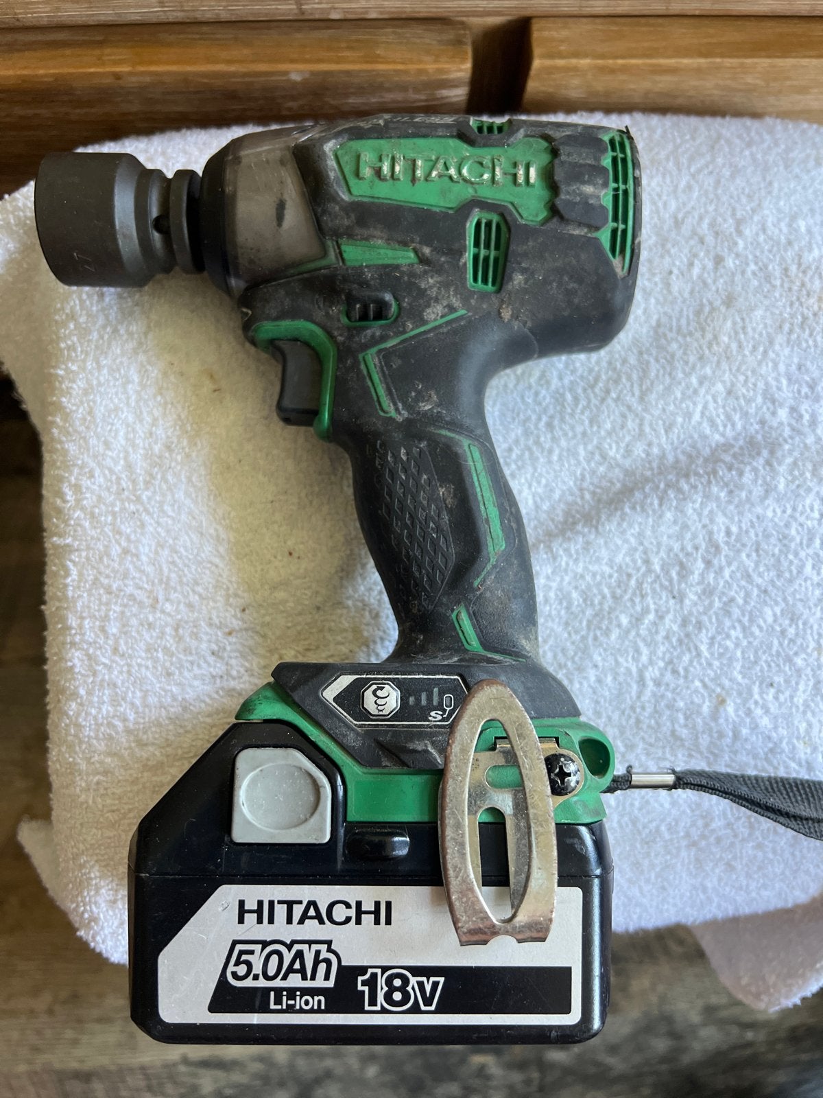 Hitachi Accu Slagmoersleutel 18V 5.0Ah zonder oplader, Ophalen of Verzenden, Gebruikt, 600 watt of meer, Boor- en Schroefmachine