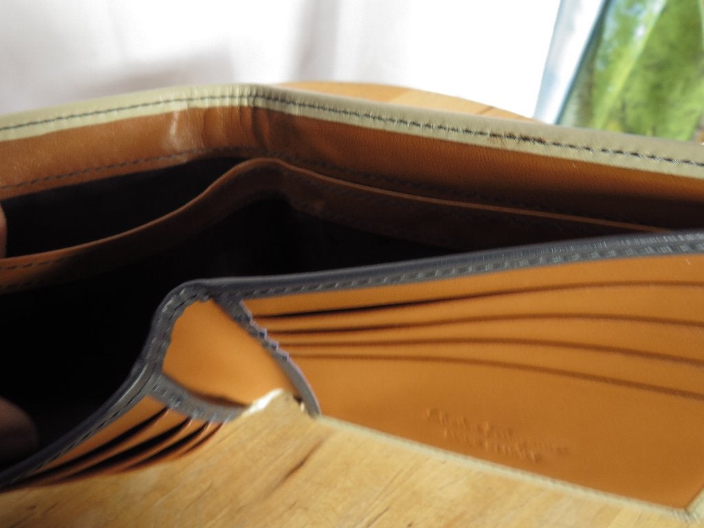 beige leren pasjes portemonnee van Salvatore Ferragamo, Overige merken, Gebruikt, Beige, Ophalen of Verzenden