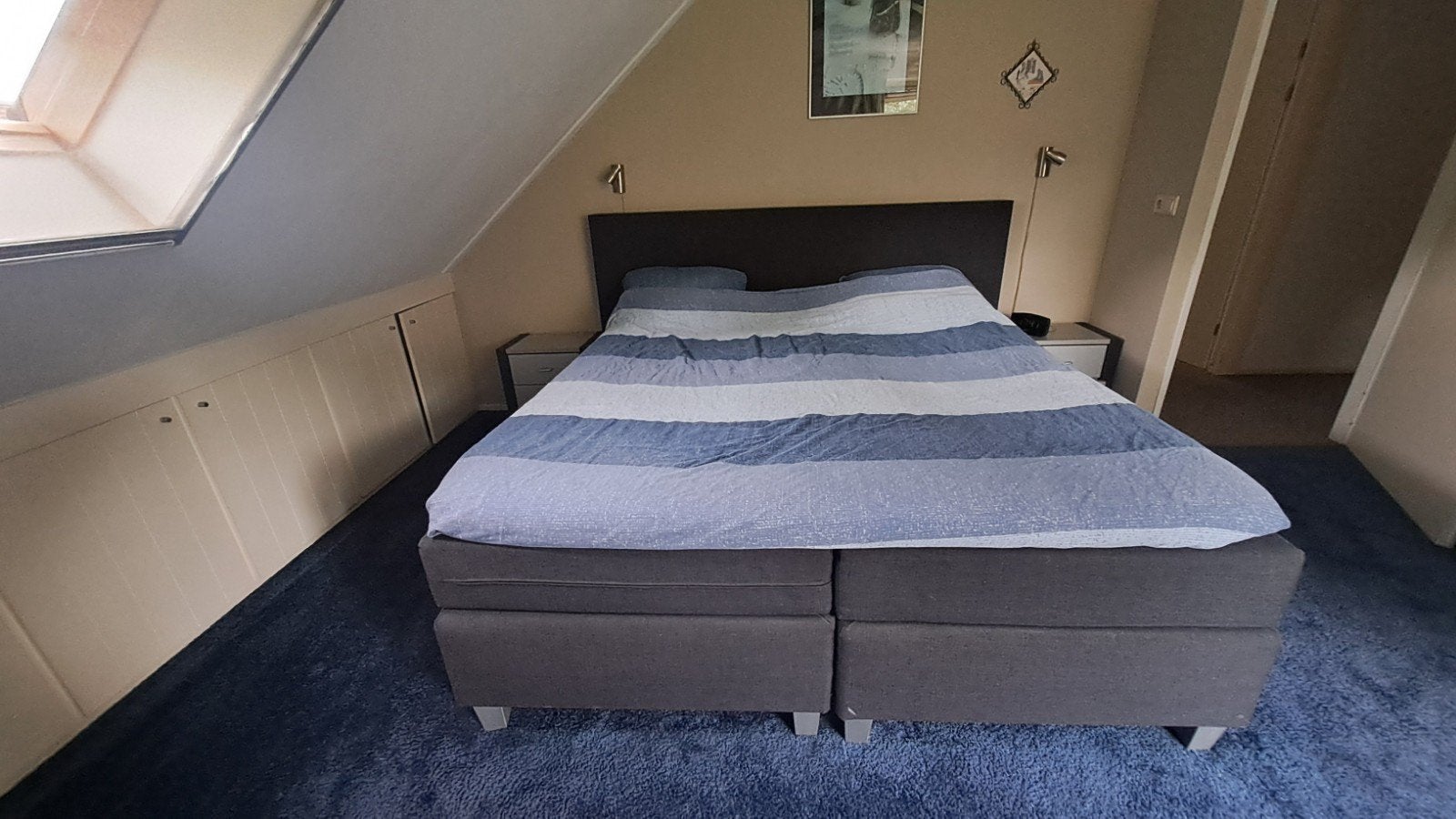 Tweepersoons boxspring bed 210x180 cm met nachtkastjes, Ophalen, 210 cm, Tweepersoons, Zo goed als nieuw