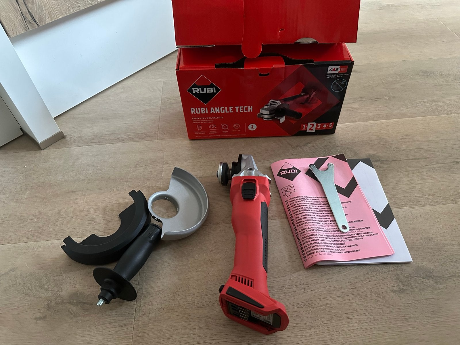 Rubi Angle Tech haakse slijper - Nieuw in doos, Doe-het-zelf en Verbouw, Gereedschap | Slijpmachines, Ophalen of Verzenden, Nieuw