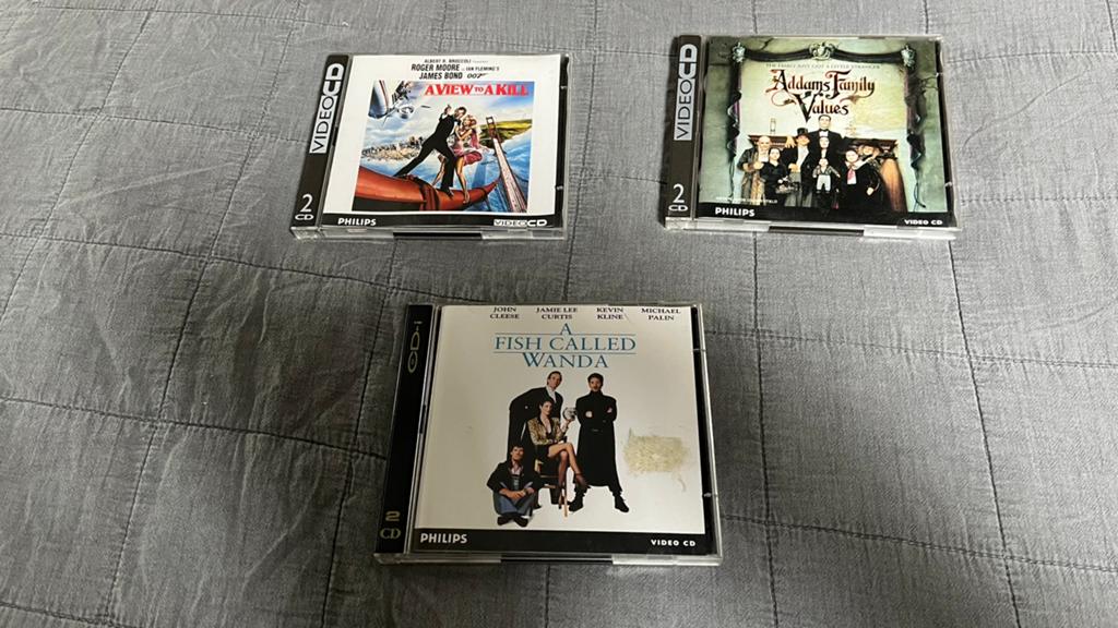 Cd-i / video cd’s: Addams Family, James Bond, Fish Called Wa, Ophalen of Verzenden