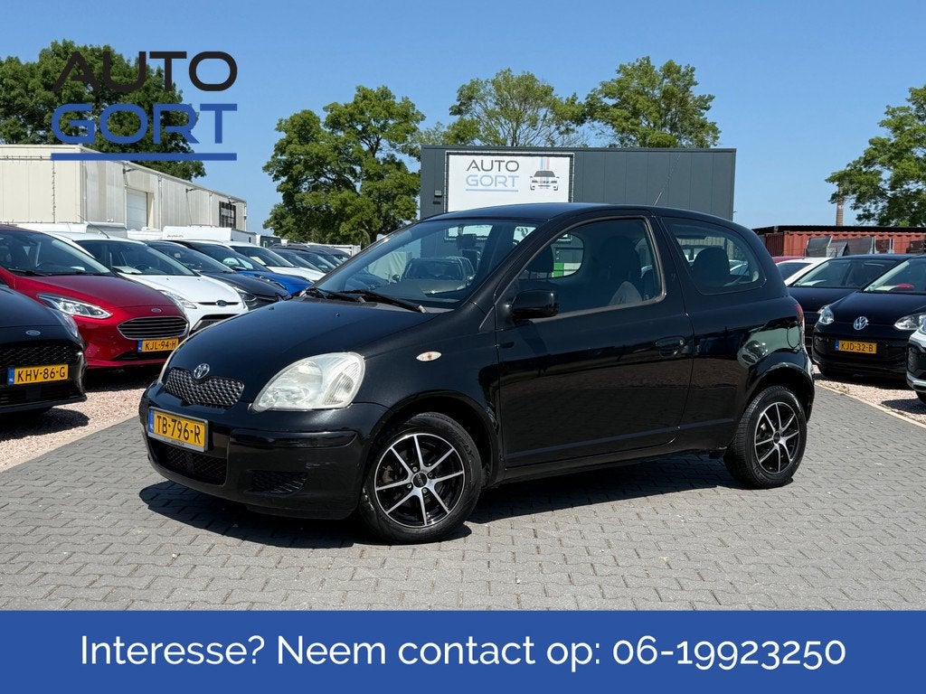 Toyota Yaris 1.3 VVTi Sol | APK 06-2027 | Airco | Inruilkoop, Stof, Gebruikt, 4 cilinders, 400 kg