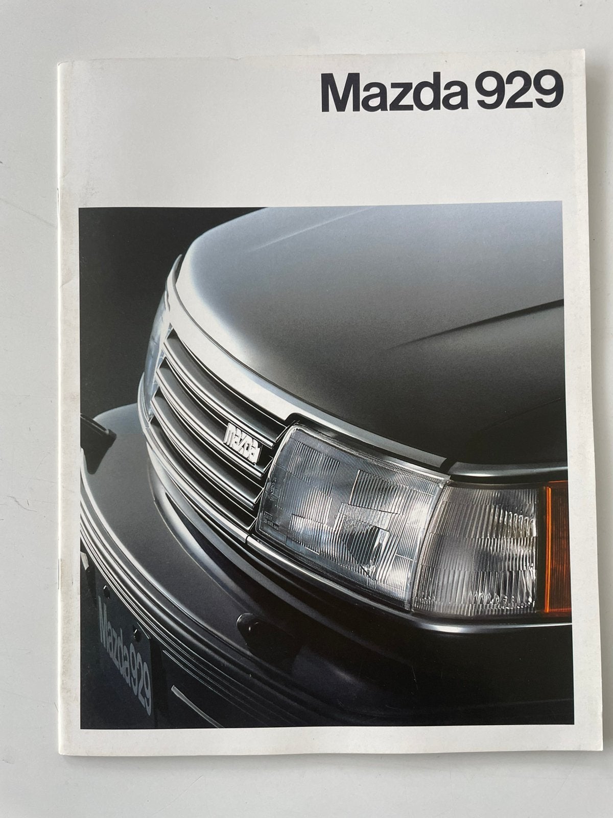 Mazda 929 Brochure -  April 1987, Ophalen of Verzenden, Gelezen, Mazda
