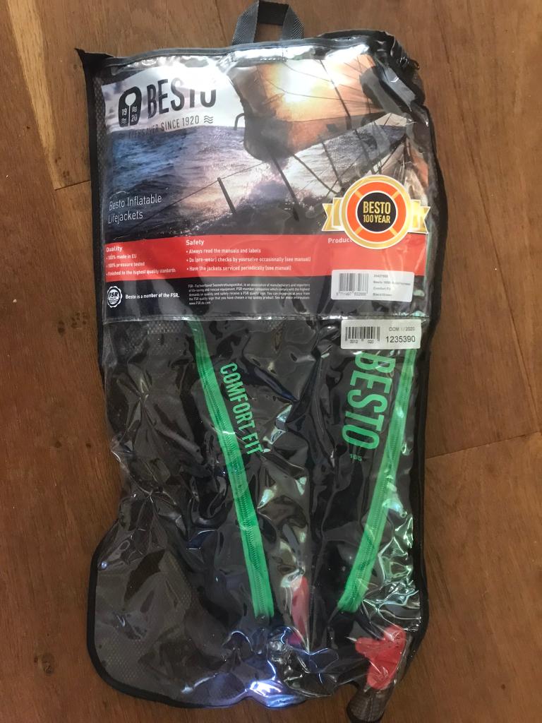 lifejacket BESTO 165N 2x, Watersport en Boten, Besto, Ophalen of Verzenden, Zo goed als nieuw, Dame of Heer