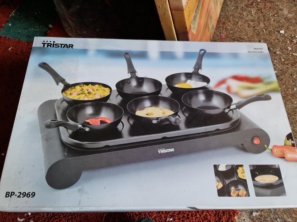 Tristar Mini Wokset 6 Personen - Nieuw in doos, Witgoed en Apparatuur, Gourmetstellen, Ophalen of Verzenden, Nieuw, 4 t/m 7 personen