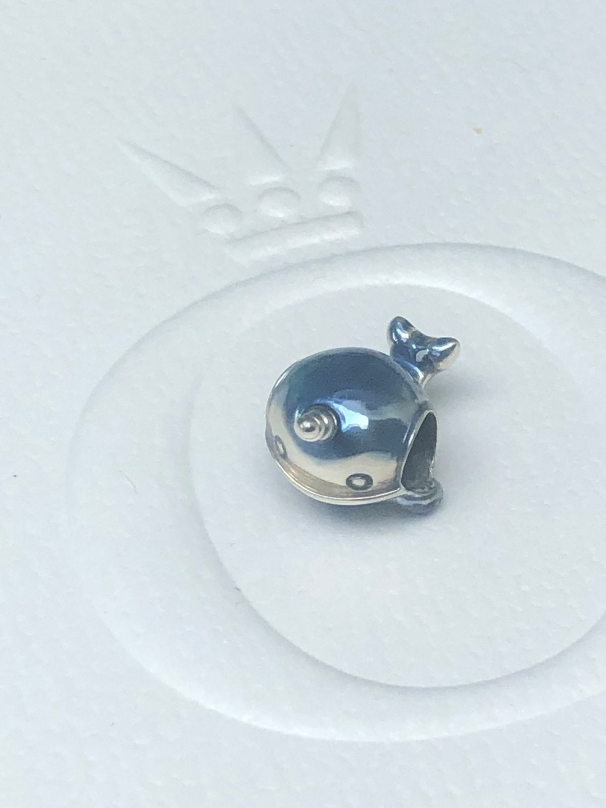 NIEUW Pandora Shimmering Narwhal bedel 798965C01, Ophalen, Nieuw, Zilver, Pandora