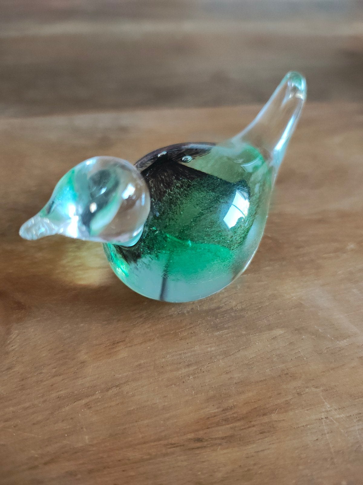 Glazen vogel met groene en zwarte accenten, Ophalen