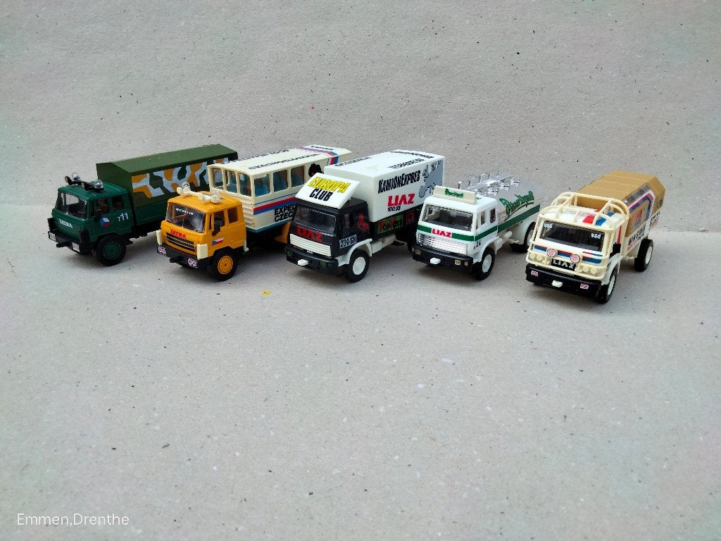 MONTI = TATRA EN LIAZ TRUCK MODELS  1/48, Ophalen of Verzenden, Gebruikt, Auto