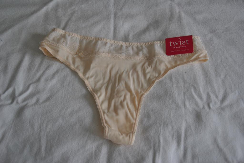 Nieuwe PRIMA DONNA TWIST., Kleding | Dames, Ondergoed en Lingerie, Ophalen of Verzenden, Beige, String