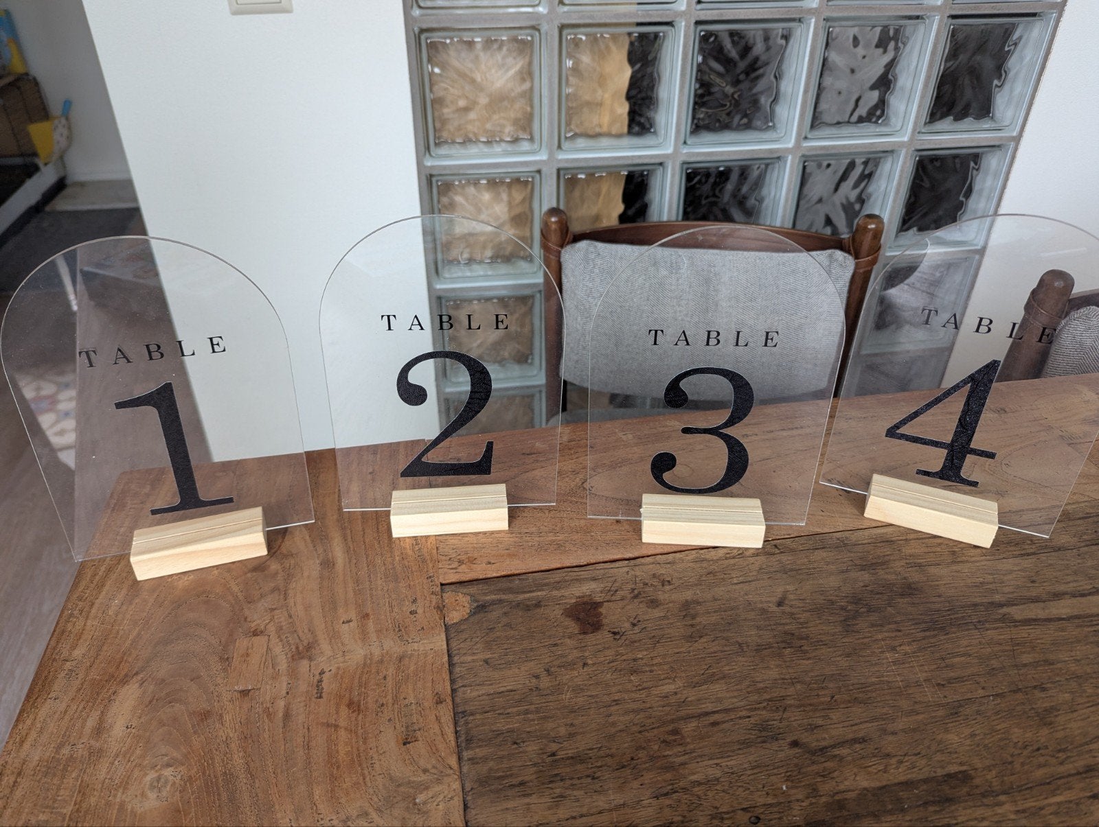 Tafelnummers bruiloft/feest - Set van 4, Hobby en Vrije tijd, Feestartikelen, Ophalen of Verzenden, Zo goed als nieuw, Versiering