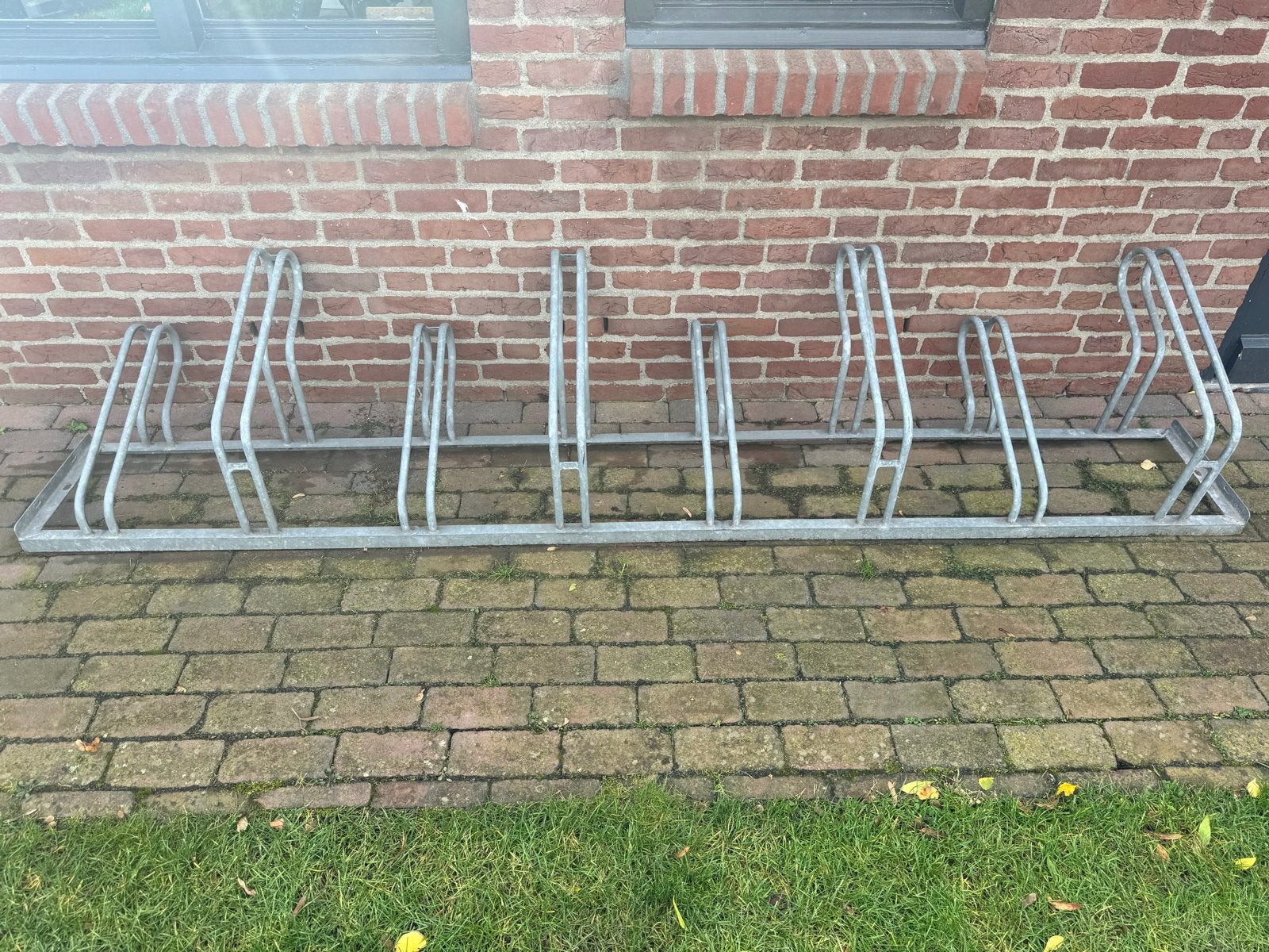 Fietsenrek voor 8 fietsen - Gegalvaniseerd staal, Ophalen, Zo goed als nieuw