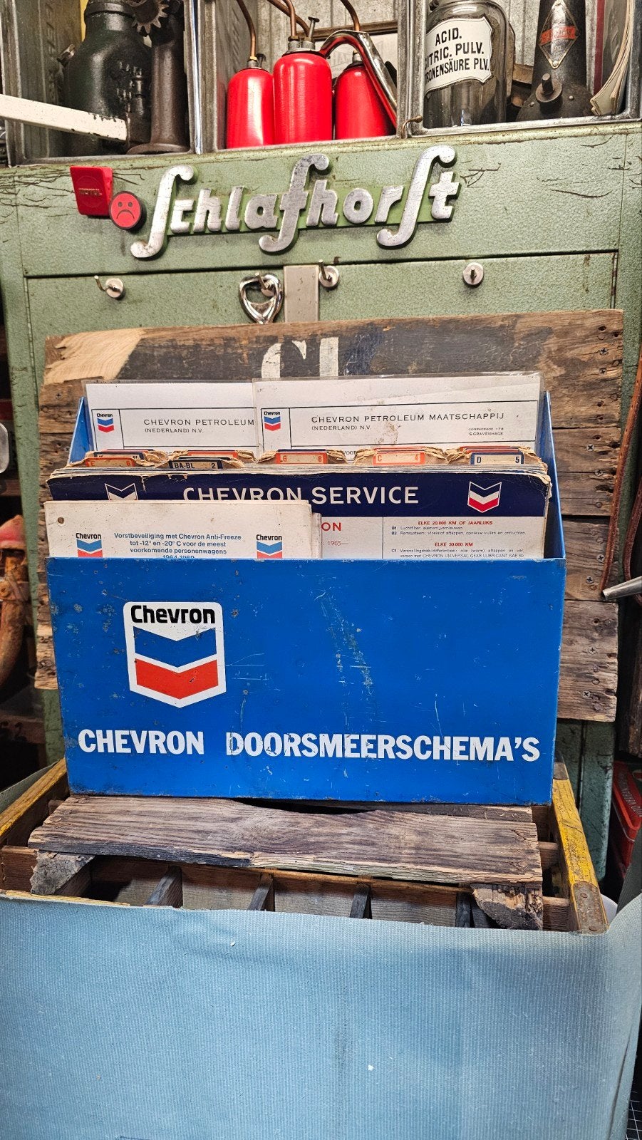 Chevron smeerkaartenbak, Ophalen of Verzenden, Zo goed als nieuw, Reclamebord