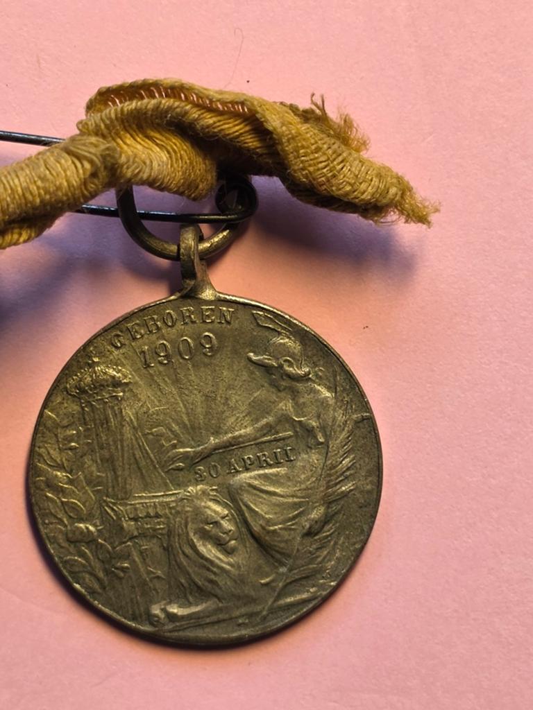 Huwelijksmedaille Wilhelmina en Hendrik 1909, Postzegels en Munten, Penningen en Medailles, Ophalen of Verzenden