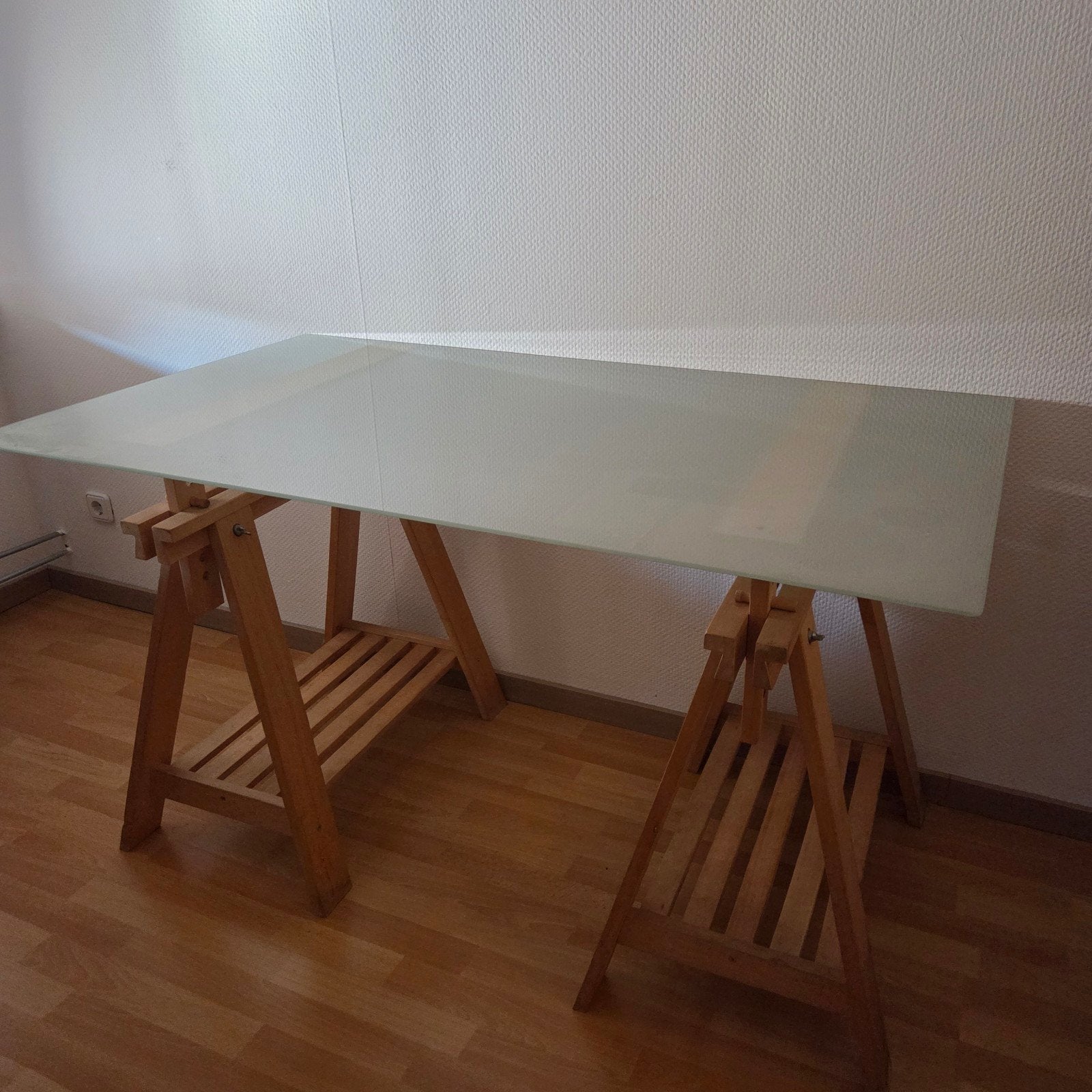Bureau met glasplaat, Ophalen, Gebruikt, In hoogte verstelbaar, IKEA