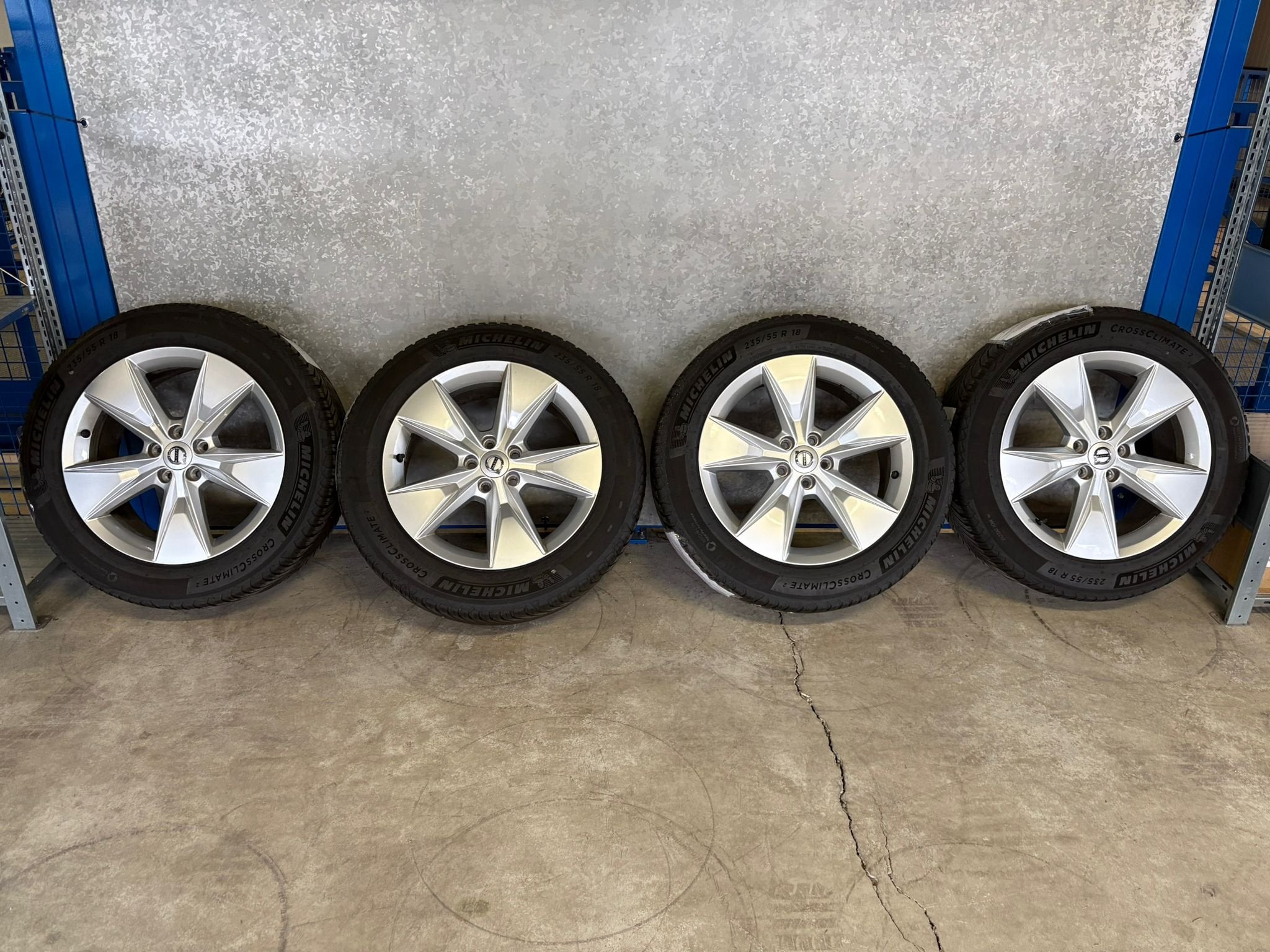 18'' 5-Spaaks Silver - XC40 - Michelin Cross Climate - 235/5
