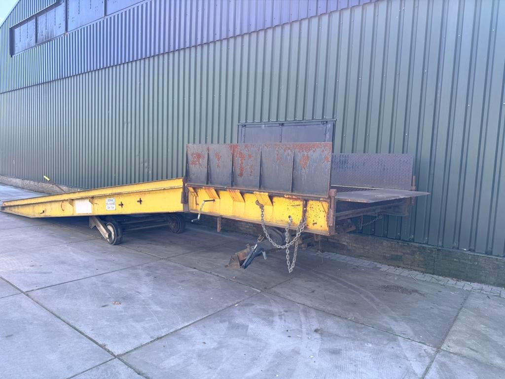 Laadbrug te huur, 1000 tot 2000 kg, Ophalen of Verzenden, Overige aandrijving, Reachtruck