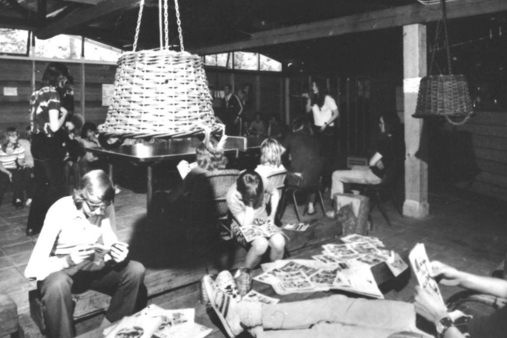 44105	Assen	Buitencentrum	Witterzomer	camping tent	 Gelopen, Ophalen of Verzenden, 1960 tot 1980, Gelopen, Drenthe