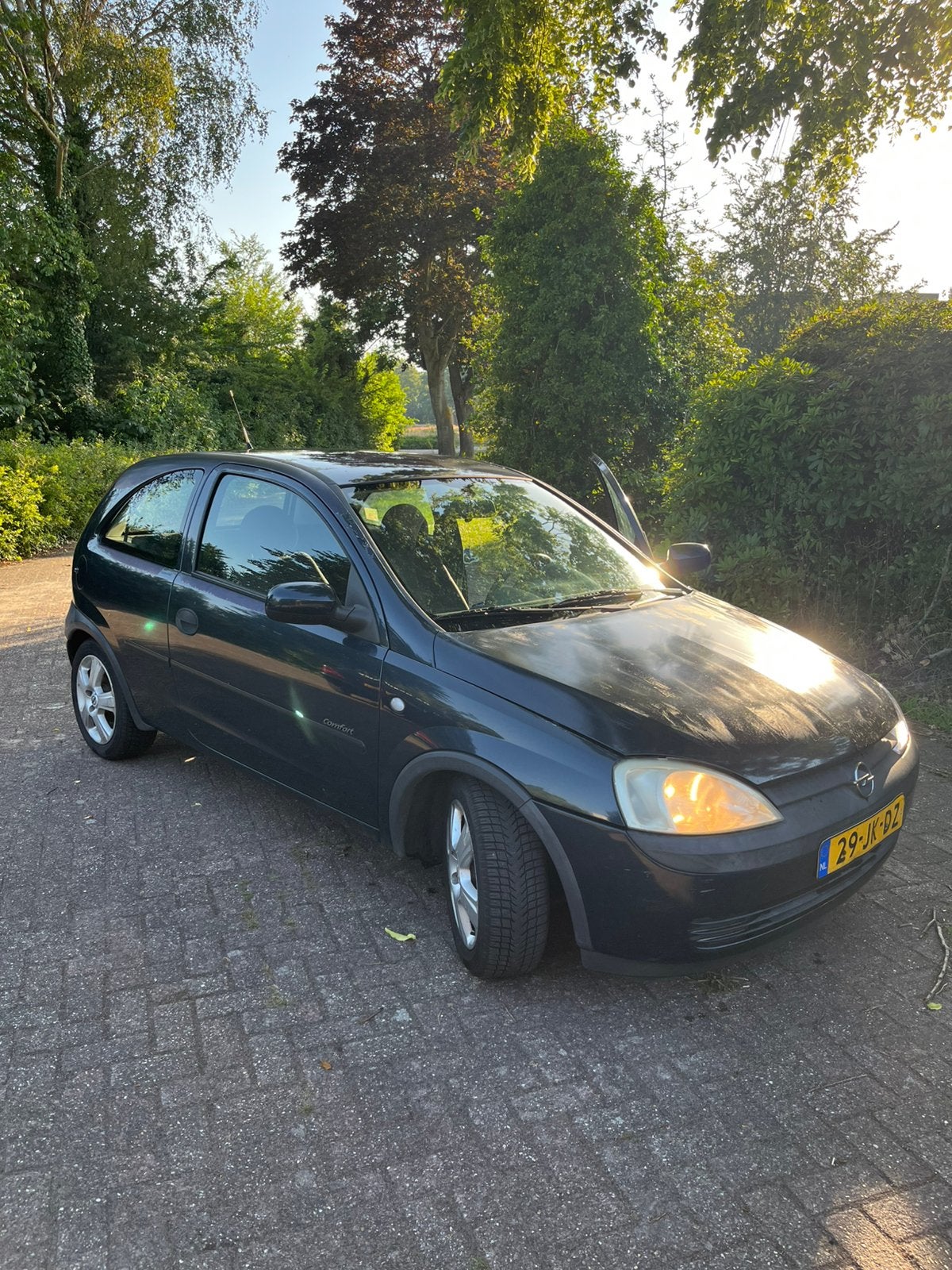 Opel Corsa 1.4 I 16V 3D AUT 2002 Blauw, 450 kg, 40 €/maand, 4 cilinders, Blauw