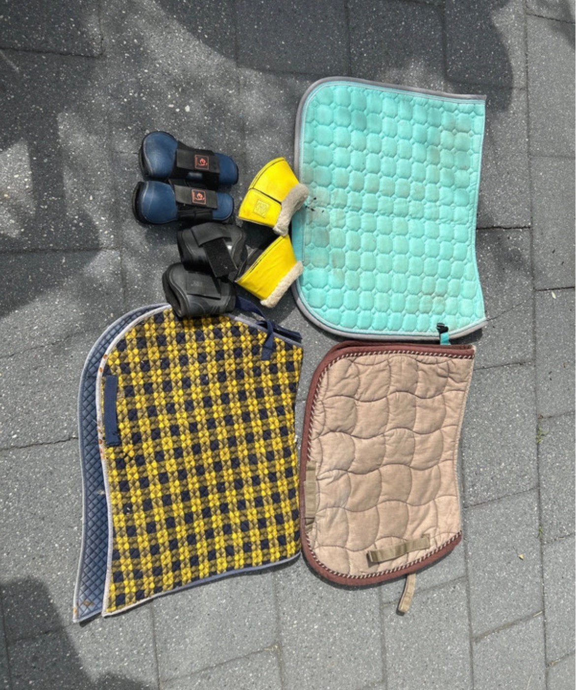 Paardenspullen, Overige maten, Ophalen of Verzenden, Gebruikt, Overige typen